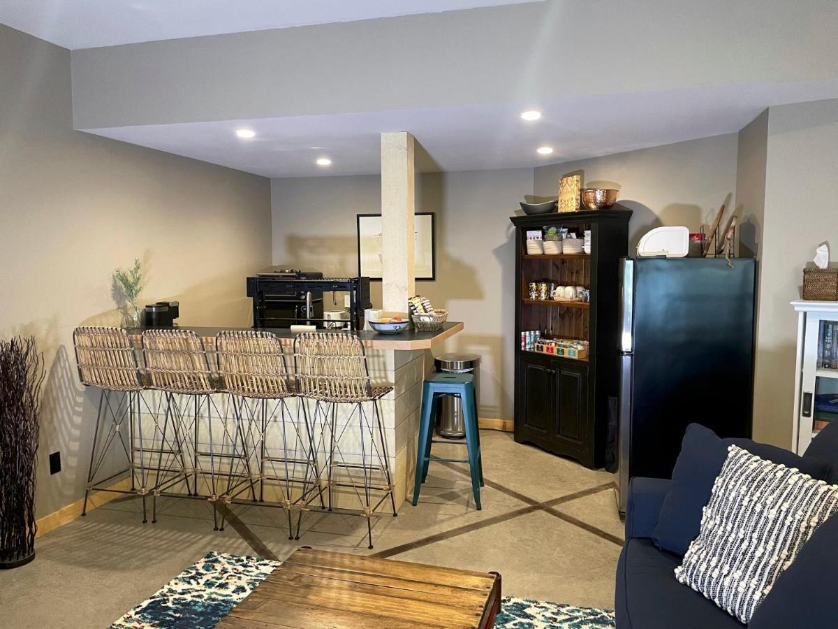 Blanchard Mountain Bnb Канмор Екстериор снимка