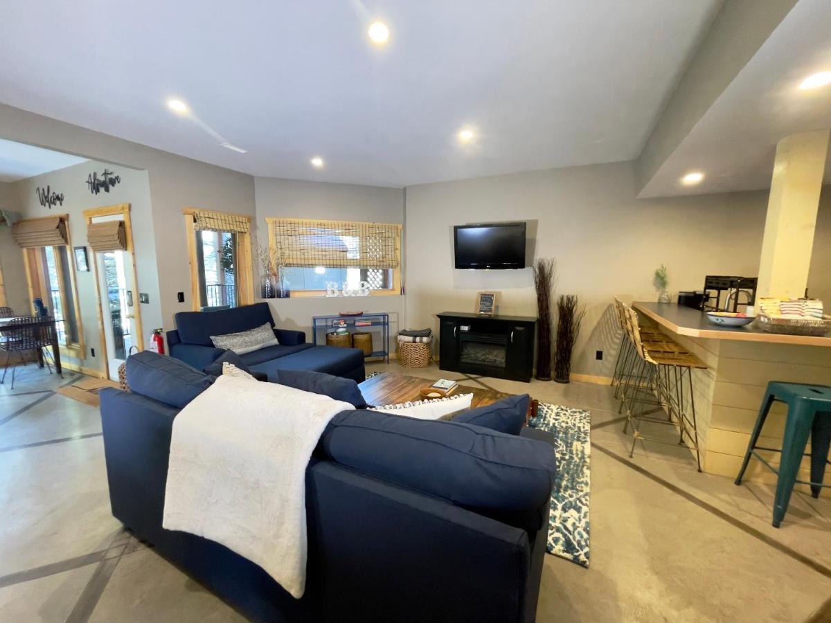 Blanchard Mountain Bnb Канмор Екстериор снимка