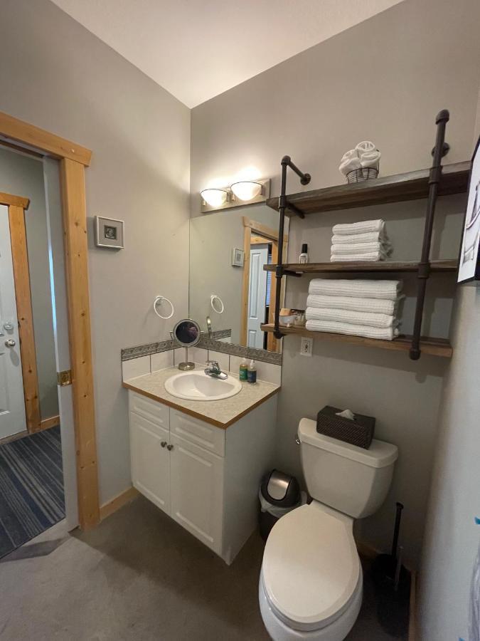 Blanchard Mountain Bnb Канмор Екстериор снимка