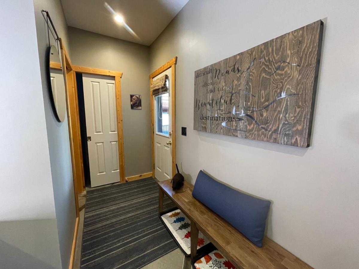 Blanchard Mountain Bnb Канмор Екстериор снимка