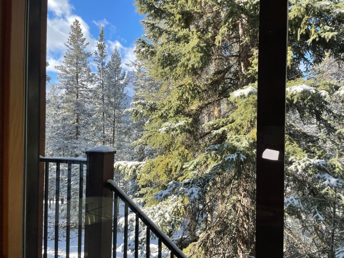 Blanchard Mountain Bnb Канмор Екстериор снимка