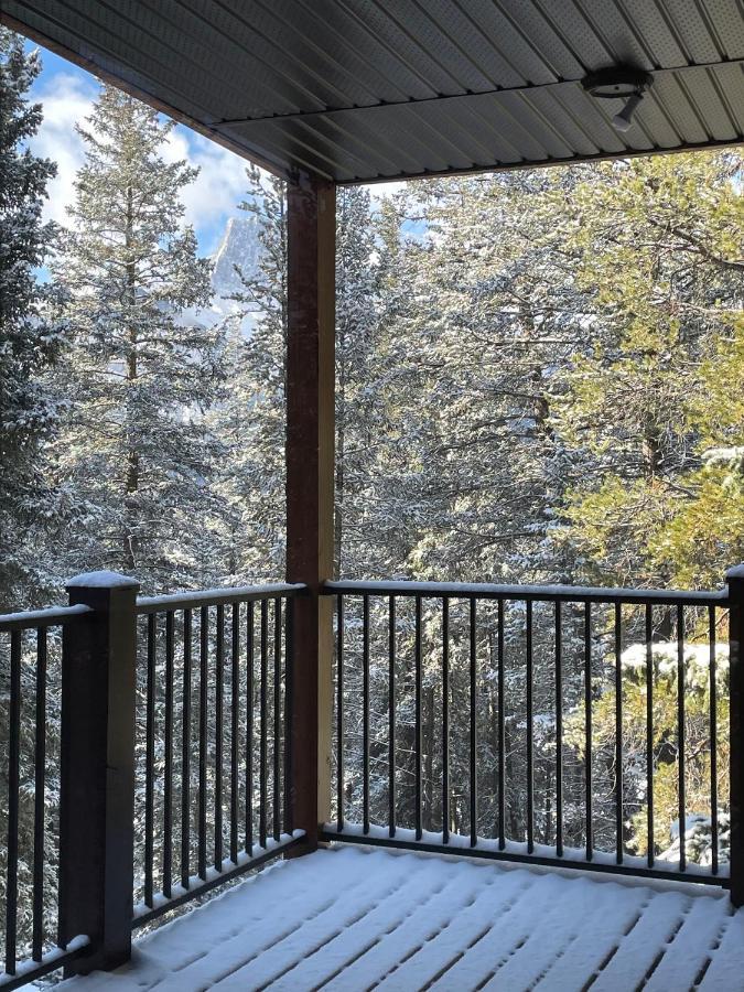 Blanchard Mountain Bnb Канмор Екстериор снимка